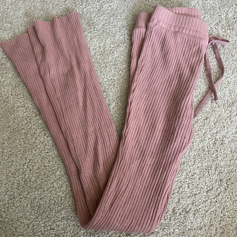 H&M Pink Ribbed Leggings